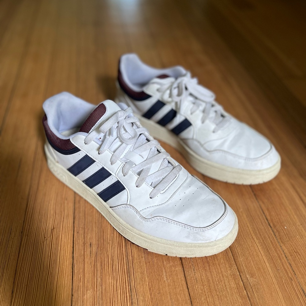 HOOPS 3.0 LOW SHOES size 11 US Cloud White / Shadow Navy / Shadow Red